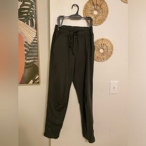 Selling because don’t have office job anymore

Dress casual pants
